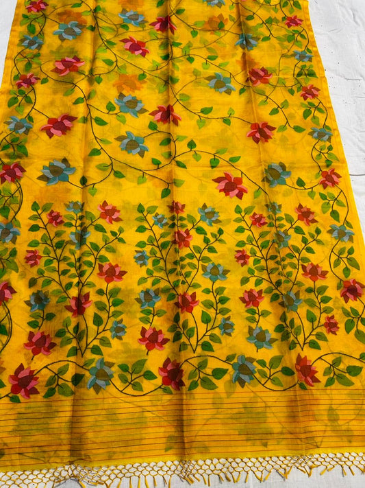 Yellow women saree tantuj Muslim sari