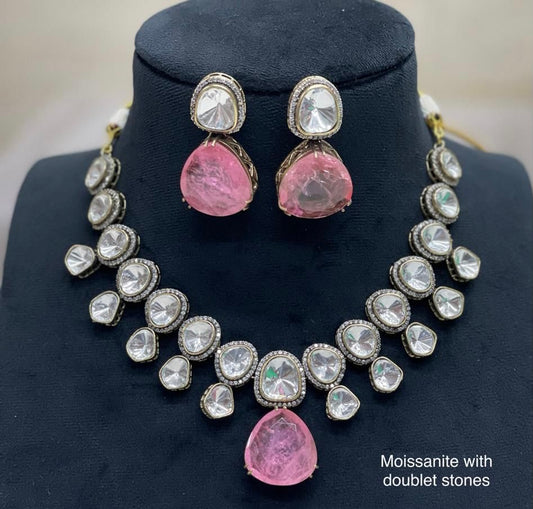 Lihana handmade Kundan set