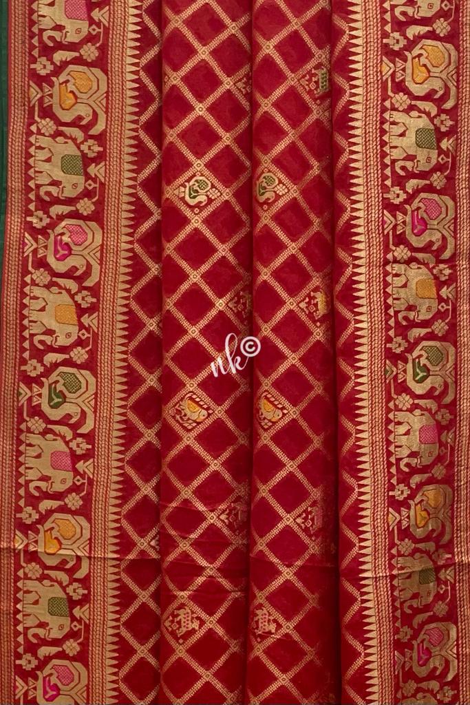 Yanshi khaddi gorgette saree