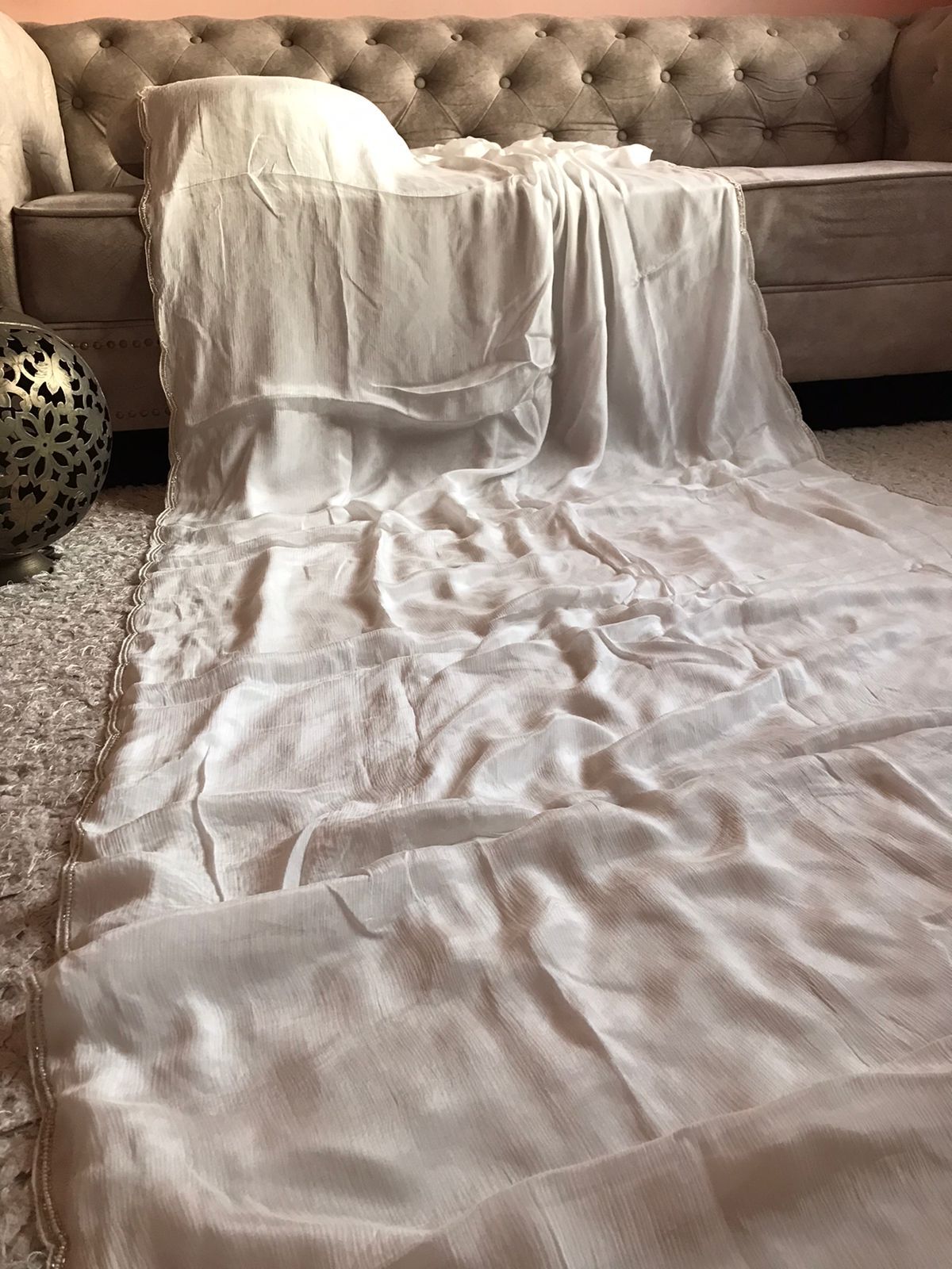 White beauty crepe saree