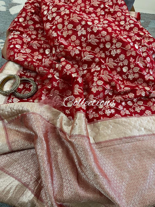 Red weaving Banarsi saree