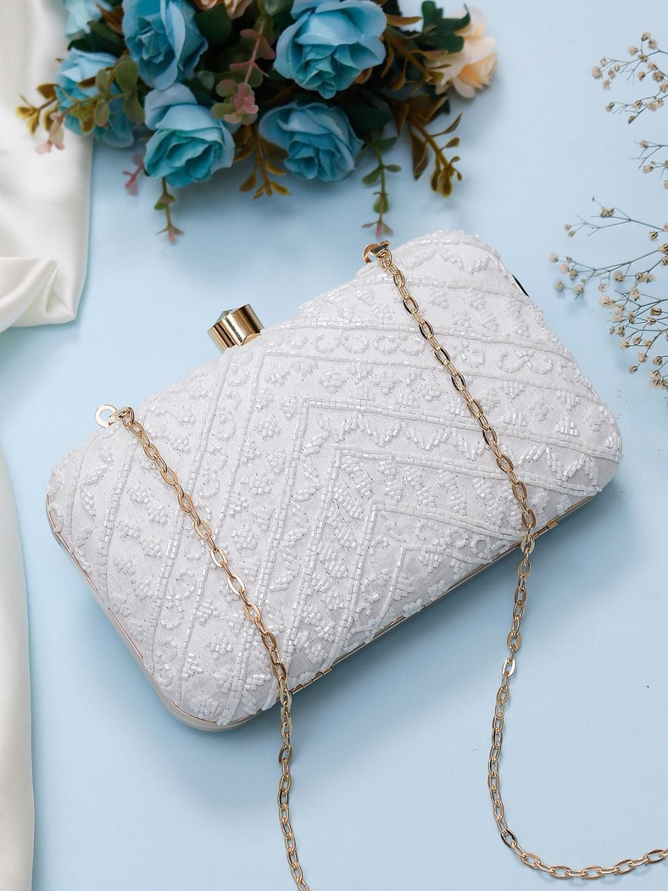 White Cinderella clutch