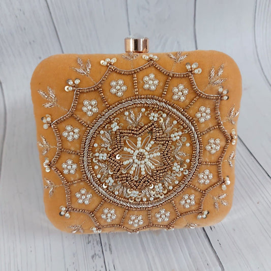 Rangeen squared clutch box