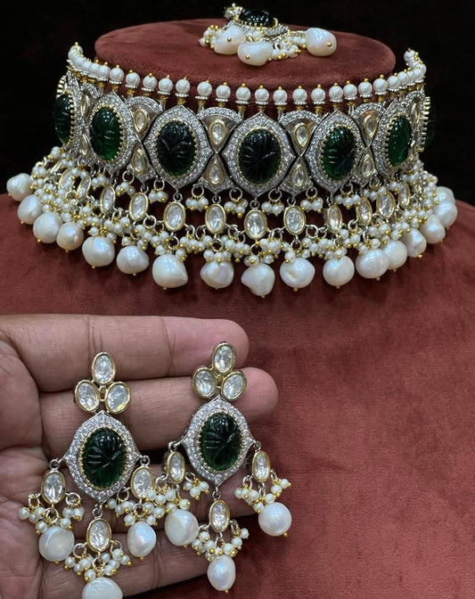 Stoned Kundan choker set