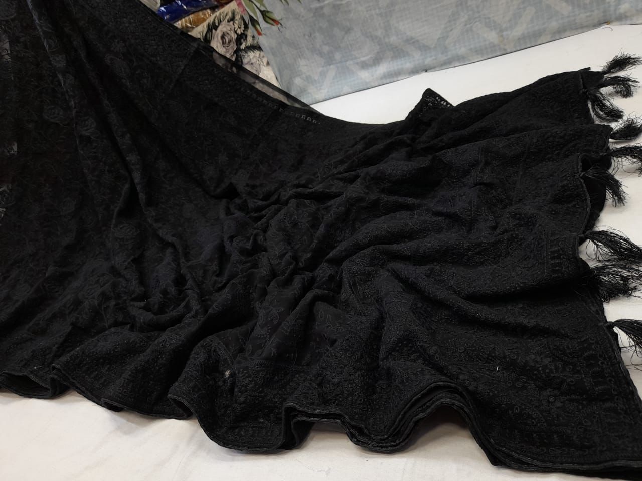 Anshika chikankari saree