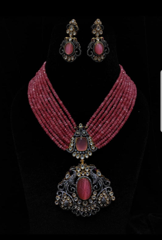 Aliyahna Victorian necklace set