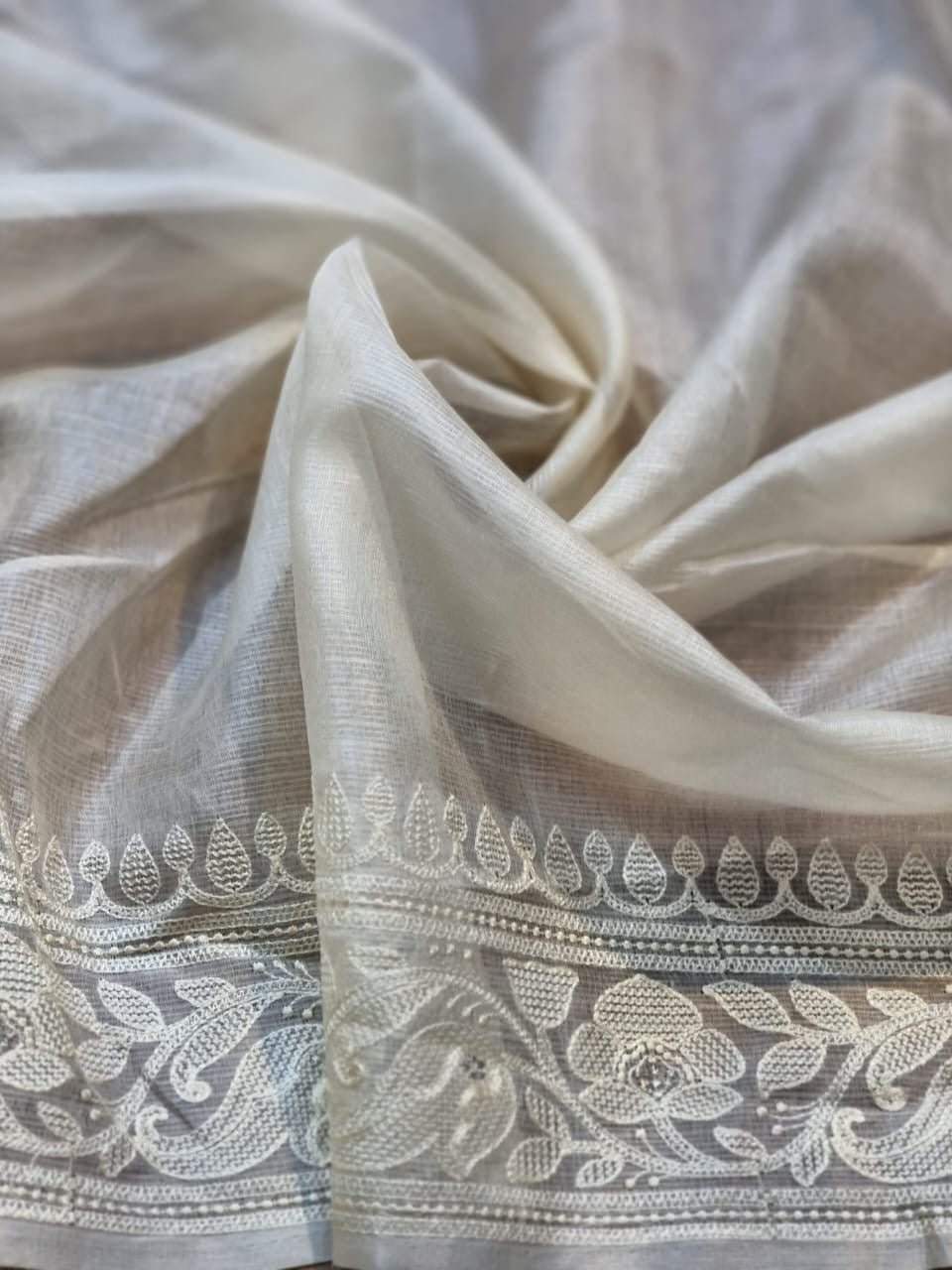 White Tusshar Kota saree silk Zari sarees blouse