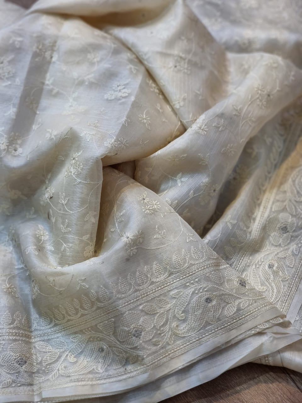 White Tusshar Kota saree silk Zari sarees blouse