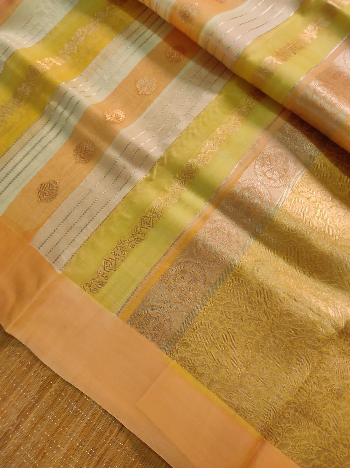 Handloom kora saree rangkat saree Indian sarees