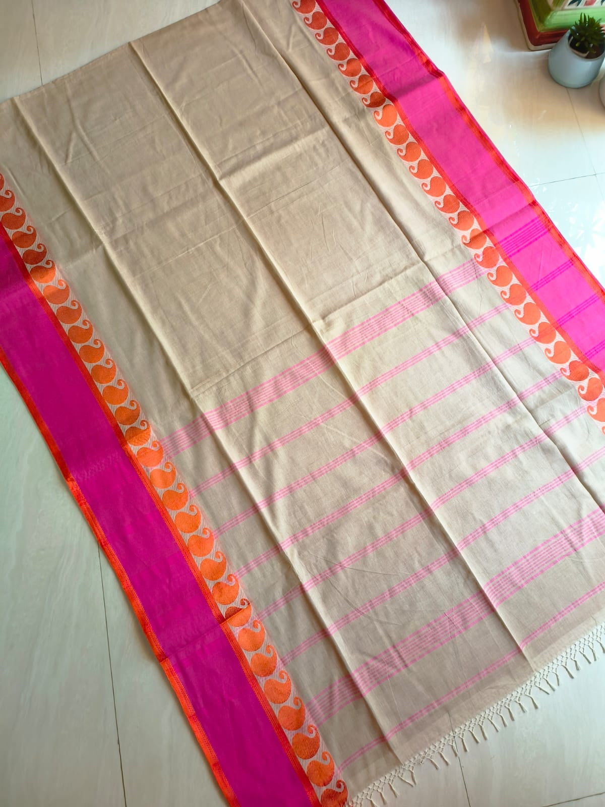 Mahii Bengal cotton handwoven saree
