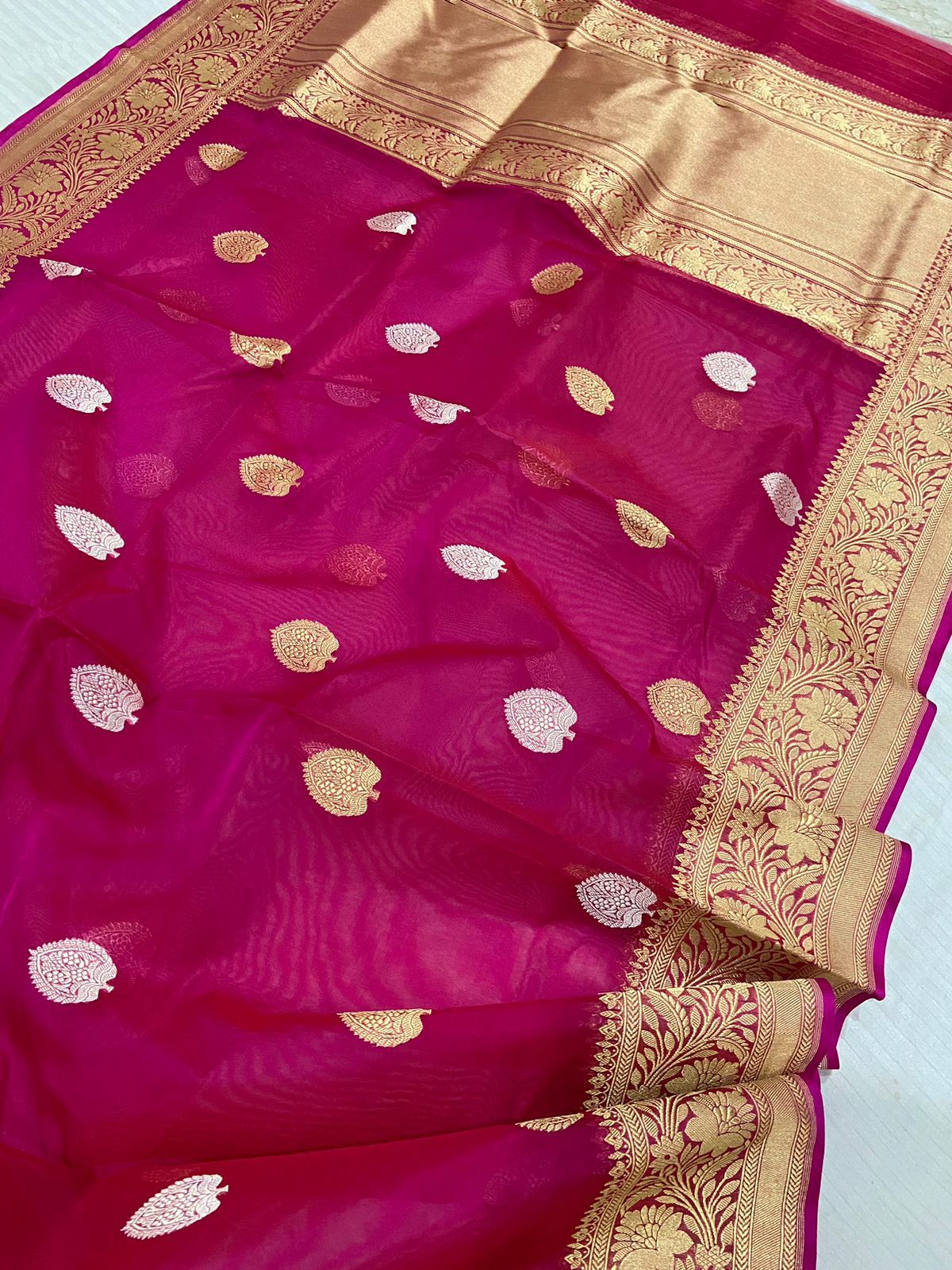 Gulabi Banarsi Kora handloom saree