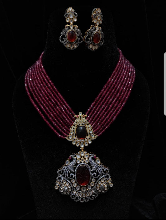 Aliyahna Victorian necklace set