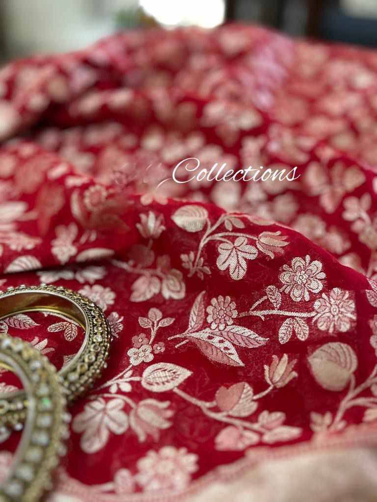 Red weaving Banarsi saree